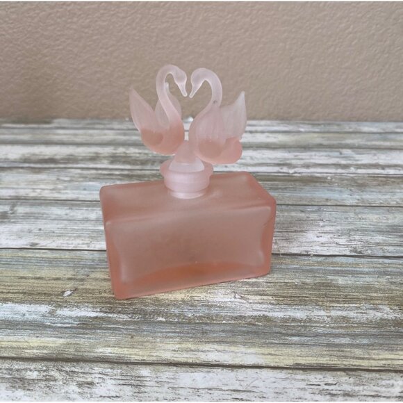 Set of 2 Frosted Pink Glass Perfume Bottles Set w/Stoppers Vanity Decor 1990s - Picture 5 of 12